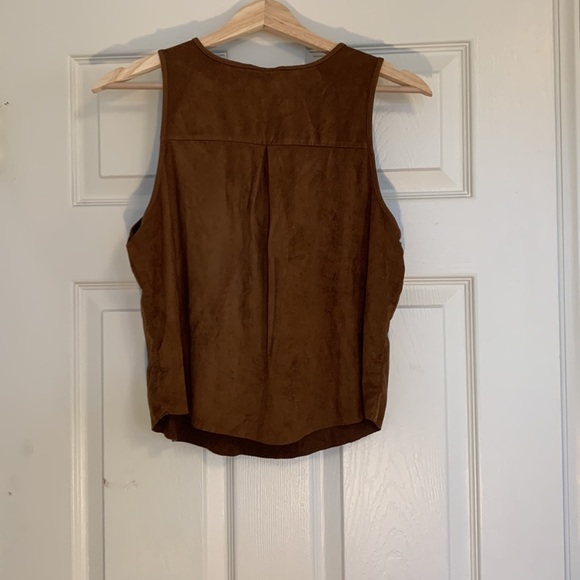 Suede lace up boho tank top - Picture 4 of 4